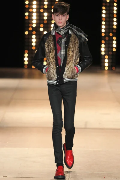 Look 34